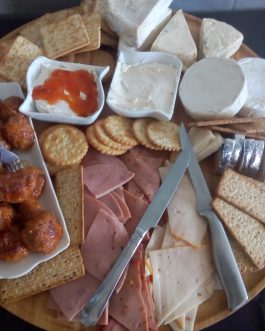 Cold Meat with Crackers Platter